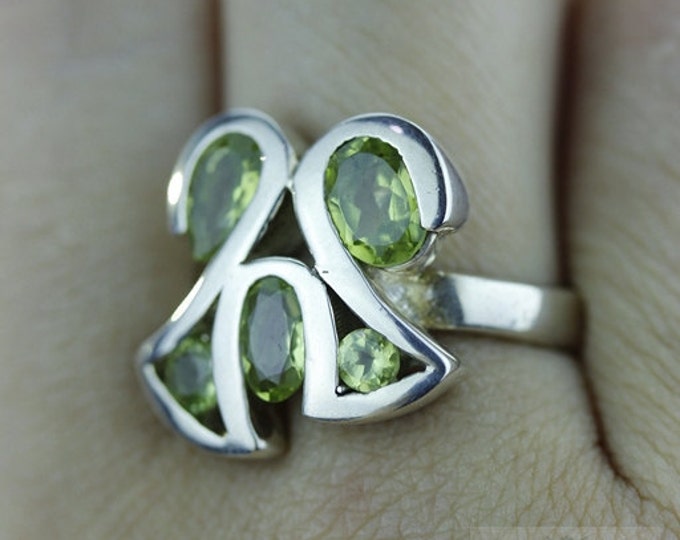 SIZE 7.5 TWISTED PERIDOT Fine 925 Sterling Silver Ring (Nickel Free) r939