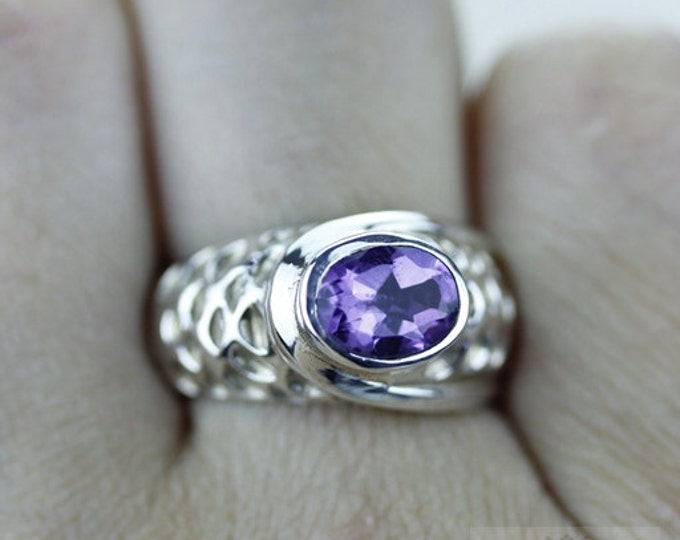 Size 7 HAMMERED FINISH AMETHYST Fine 925 Sterling Silver Ring (Nickel Free) r743