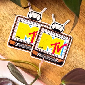 Adesivo in vinile lucido per la visita del trainer di manutenzione MTV
