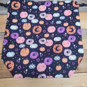Pumpkin Eyes Small/Medium Drawstring Project Bag