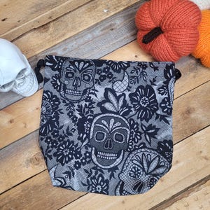 Lace Skulls Small/Medium Drawstring Project Bag