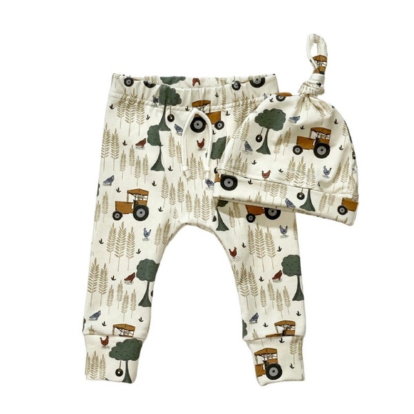 On the Farm Baby Leggings, Tractor Baby Outfit, Farm Leggings, Newborn Clothing, Farm Baby Gift, Going Home Outfit