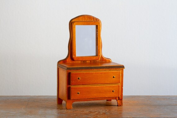 Wanner Grand Rapids Wooden Dresser With Mirror 1 12 Scale