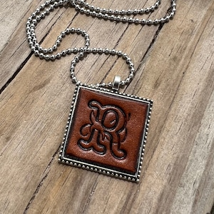 Fancy Scroll Letter &#39;R&#39; Initial Leather Pendant Necklace
