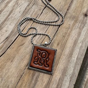 Fancy Scroll Letter &#39;R&#39; Initial Leather Pendant Necklace