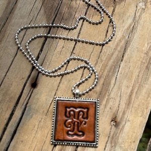 Fancy Scroll Letter &#39;T&#39; Initial Leather Pendant Necklace