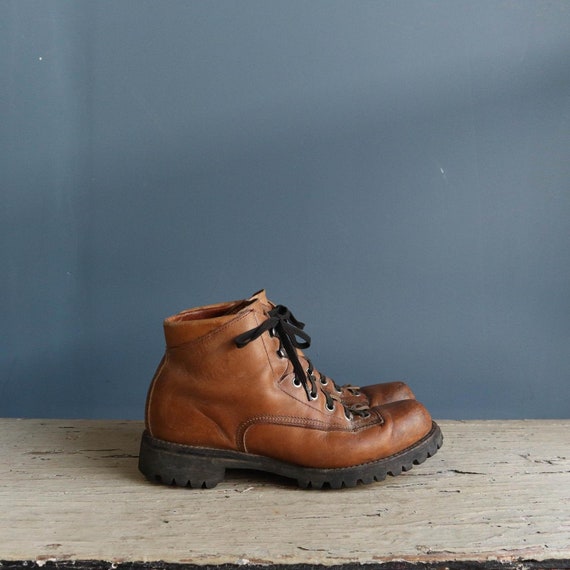 Vintage Hiking Boots | 1970s Unisex Leather Hiking