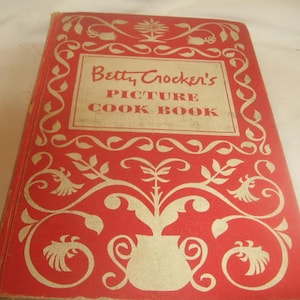 Vintage Betty Crocker&#39;s 1950 Picture Cookbook First Edition Second Printing/Old Cookbooks /Betty Crocker&#39;s books /Kitchen Collectible/Books