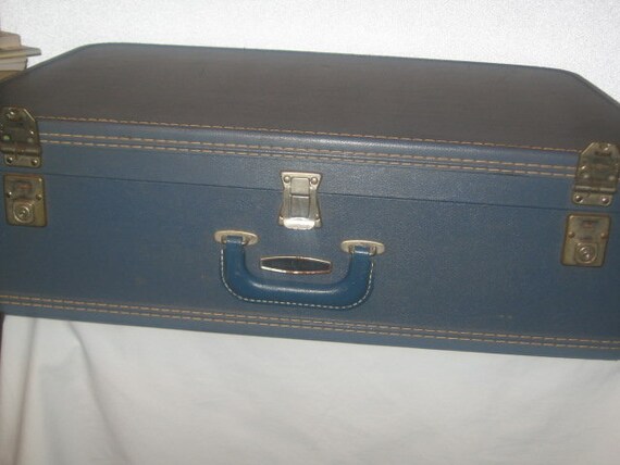 Travel Smart Brand Large Blue Suitcase/Interior De