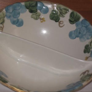 Vintage Metlox Poppytrail Sculptured Grape with Leaves and Grapes Emboss Rim Hand Painted Made in California Divided Vegetable Bowl/Metlox