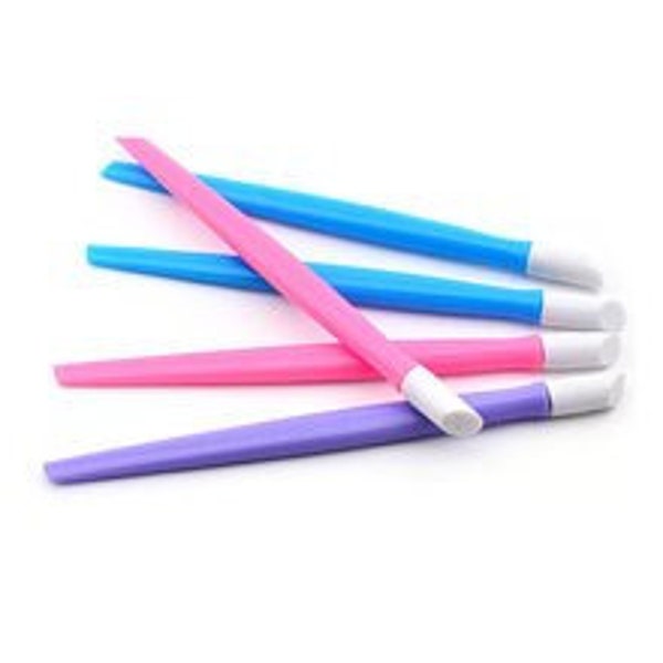 Colorful Cuticle Pusher Plastic with Rubber Tip