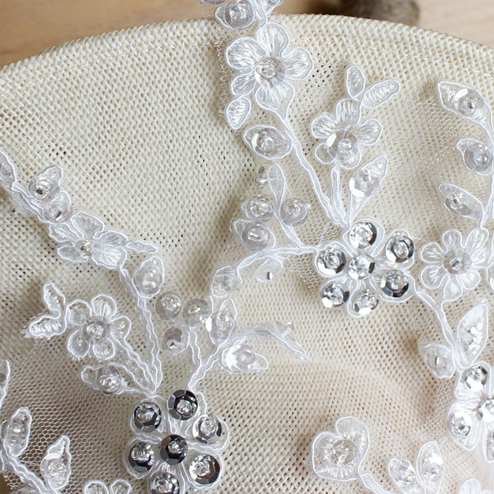 Appliqué Floral Paillettes Dorées — 41,5 X 31 Cm, à Coudre, Pour Robes Et DIY - 12