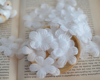 50 pieces ivory Floral Appliques, Flowers,Sew-on Patches For Dress Supplies,For Dress DIY,lace flower,beaded lace applique (69-219)
