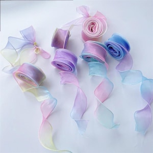 3.5cm Wide Gradient Organza Ribbon for Gift Wrapping, DIY Hair Bows, Cake Decoration, Wedding Craft and Floral Projects
