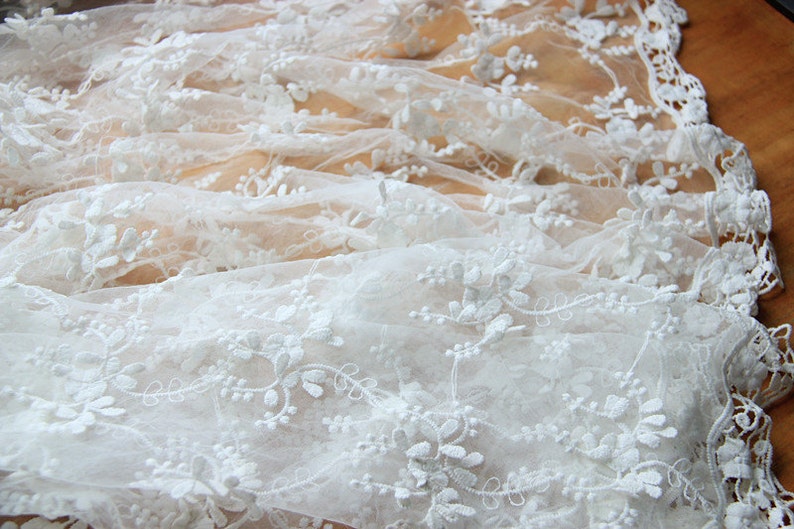Width 49.21 inches wedding lace fabric,flowers embroidered lace,floral lace trim,scalloped trim lace for DIY dress,125CM 1-168