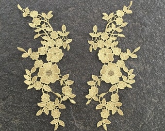 Un par de apliques de encaje de flores doradas, flores bordadas, parches para suministros de boda, flor para el cabello de novia, tocado (84-71)