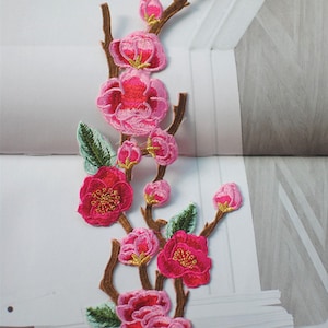 Geborduurde appliques, ijzer-op geborduurde bloemen, Multi-Color patches voor jurk supplies, haar bloem, helm (89-1)