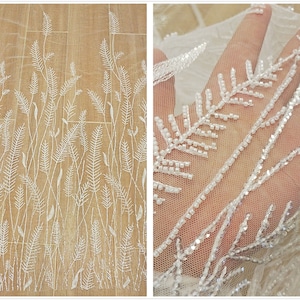 Ancho 51.18 &#39;&#39; tela de encaje de boda blanco de la leche, encaje de hoja con cuentas, tela de encaje 3D hoja con lentejuelas, vestido DIY (120-424)