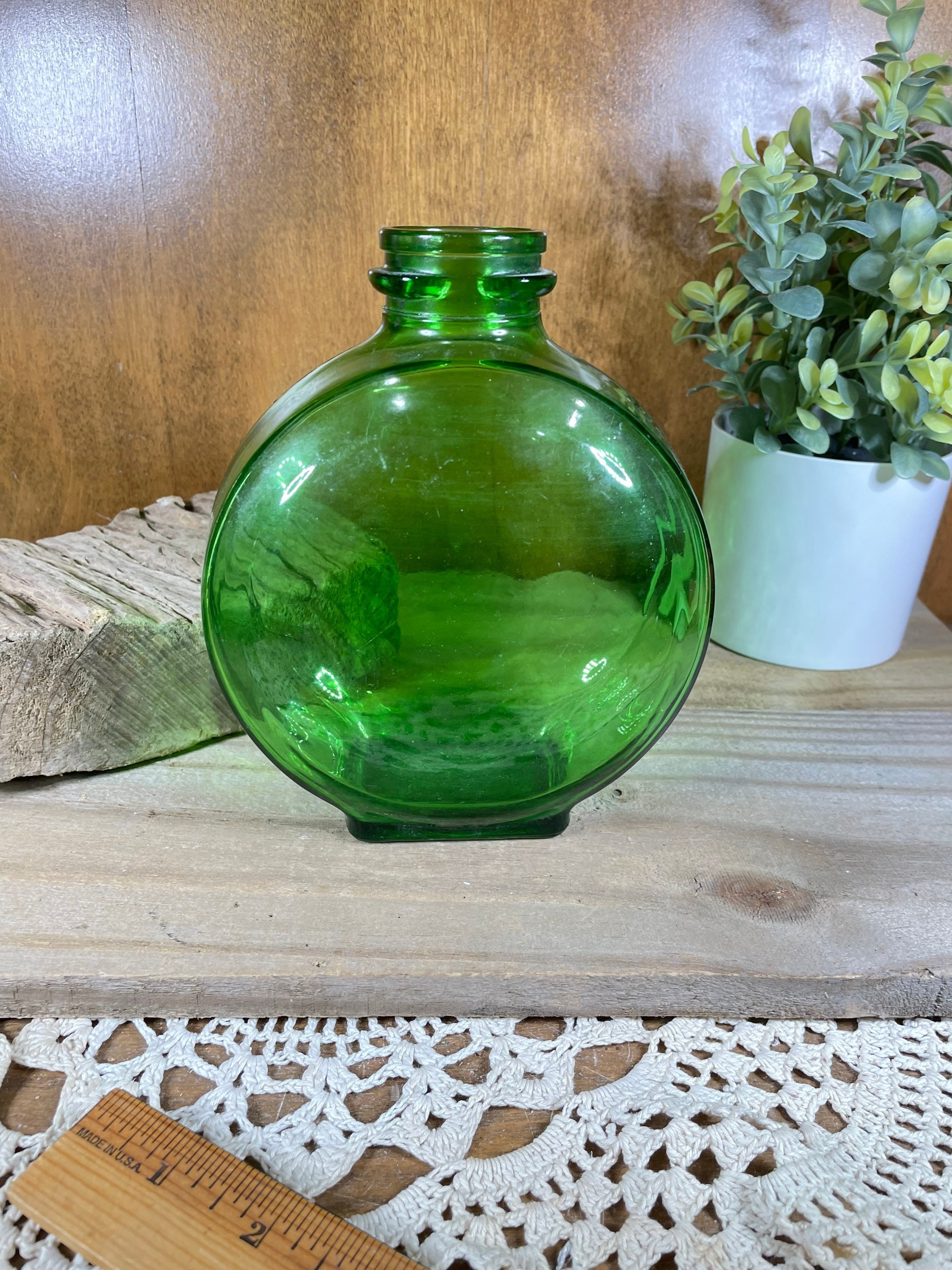 Vintage 24 oz. Glass Juice Jar with Brown Lid and Star Burst Design