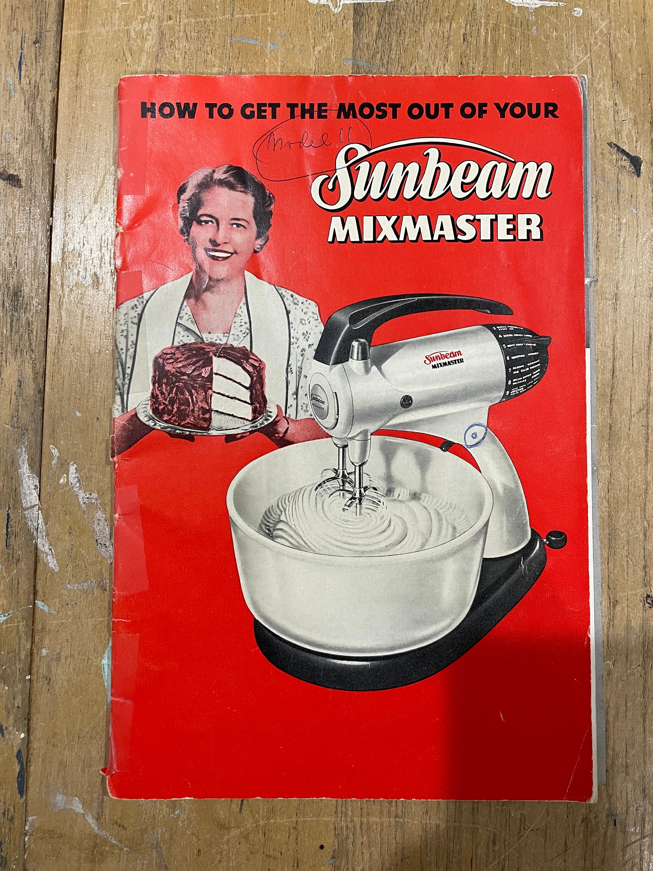 Sunbeam Mixmaster & Attachments -- 7513--GBR