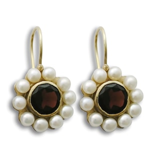 Garnet pearl gold earrings, 14K gold Flower earrings, gemstone dangle earrings, Garnet earrings, Pearls wedding earrings,January Birthstone