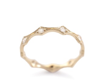 Eeuwigheid gouden ring met heldere zirkonen