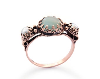 Victorian Gold ring with Aquamarine and Pearls