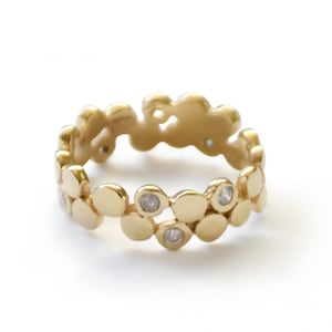 Dotted Gold Band with Diamonds