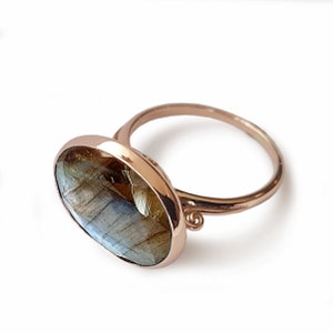 Rose Gold Estate Ring with Labradorite
