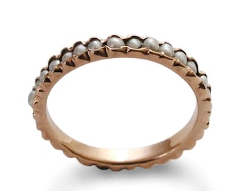 Rose Gold Eternity ring with Pearls