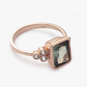 Square Gold ring with Green Spinel and Topaz stones