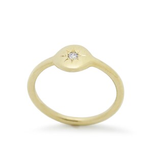 Round Gold Ring with a single Diamond