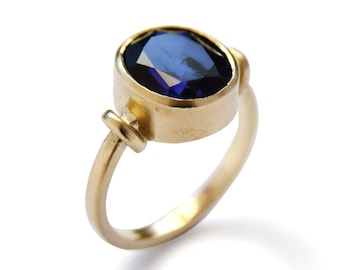 Matte Gold Oval Ring with Sapphire