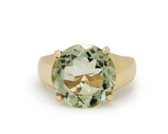 Gold Estate Ring with Green Amethyst