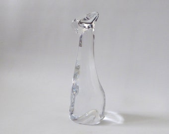 Baccarat French crystal Modernist cat figurine. Made in France, simplified glass seated cat figure + sticker. Elegant minimalist sculpture