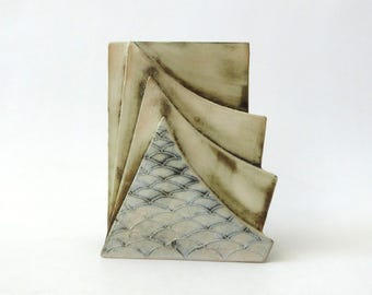 Carn Pottery fan vase, John Beusmans. Pale blue green wash. 1970s vintage retro pot. Cornish angular rectangular studio art sculpture. Block