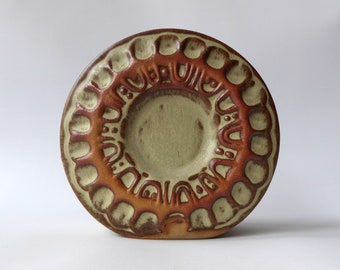 Louis Hudson pottery wheel vase 1970s vintage. Cornish Studio retro art. Brutalist Modernist geometric cog. Round handmade ceramic stoneware