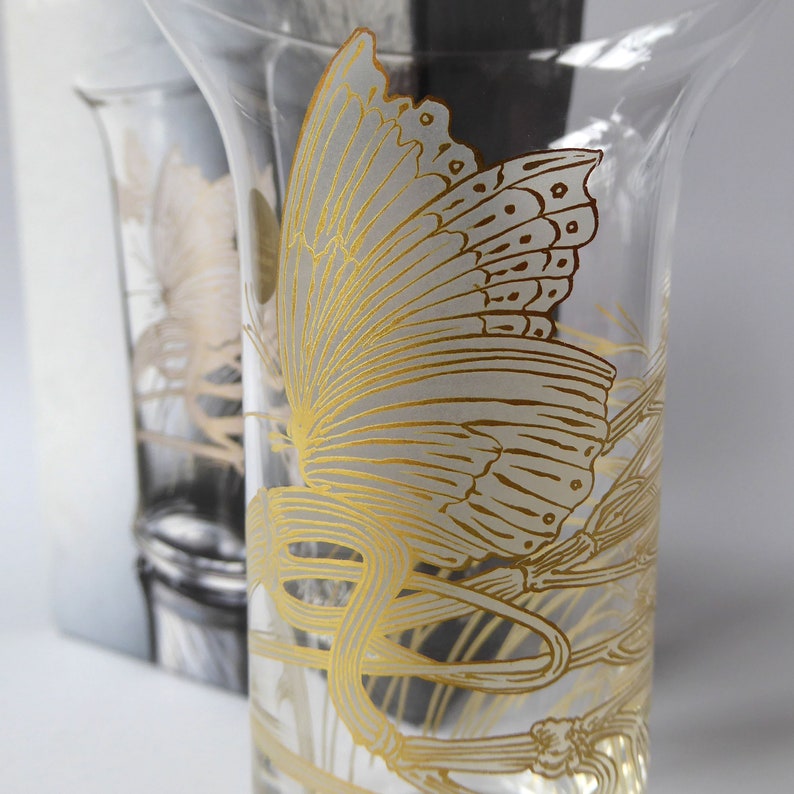 Vintage Rosenthal art glass butterfly vase. Grey & gold drawing. Modernist Studio Linie Papillon 12cm. Alain le Foll graphics. Label box imagem 2