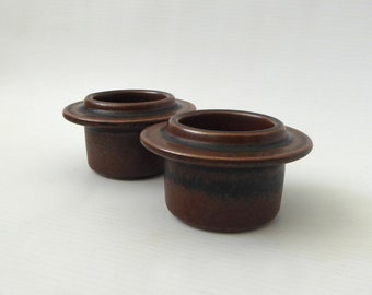 Two Arabia Ruska egg cups, vintage 1960s/1970s. Ulla Procopé design Finland. Retro mid century. Autumn matte brown holder. Finnish eggcup x2