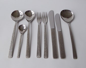 Vintage 44-piece Viners Studio cutlery set, 6 person. Mid century, Gerald Benney. 1970s Stainless steel, Sheffield. Knives forks spoons, six