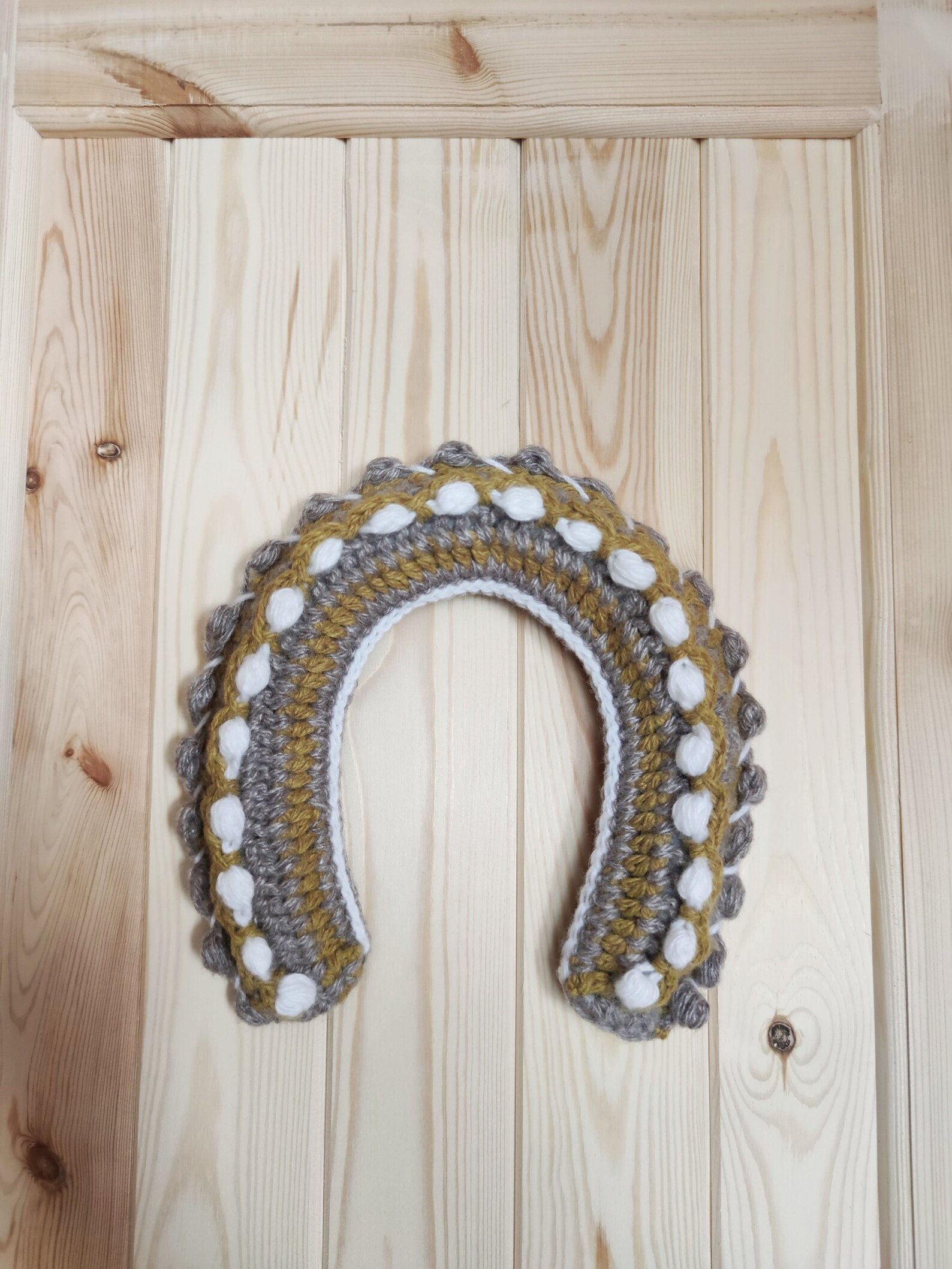 Crochet pattern for the Horseshoe Crochet Door Decoration Etsy