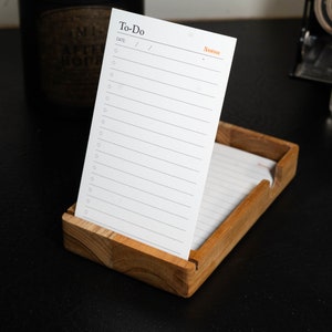 To-Do Liste Notizkartenhalter aus Teakholz - Personalisierung verfügbar
