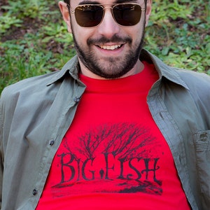 T-Shirt Big Fish screen printing hand-made in Italy available in two models and 5 sizes NEW