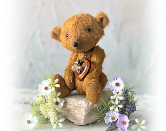 photo Boulter Creature etsy