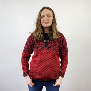 Vintage Red Nordic Wool Sweater Norwegian Design Winter Pullover Hook Closure Jumper Red Black Knitted Size Medium Warm Wool Winter Jumper
