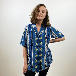 80s Vintage Abstract Print Blouse - Blue Short Sleeve Button Up Top, Size L