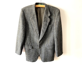 Vintage Houndstooth Tweed Blazer: Gray Wool Blend, Size Medium