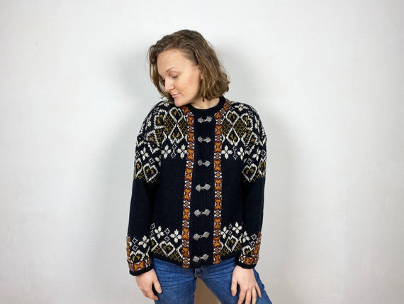 Norwegian Wool Cardigan Black Dirdalstrikk Sweater