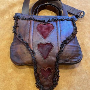 Handsewn Leather Three Heart Folk Pouch (M269)
