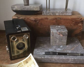 Art Deco-bläckhornset/Marmor/Skandinaviskt/pennställ/bläckhorn/läskpapper/brevhållare/Hollywood Regency/Jugend